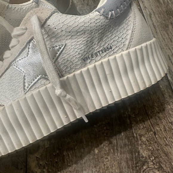 Vintage Havana White and Gray Blaze 1 Sneakers - Picture 6 of 9